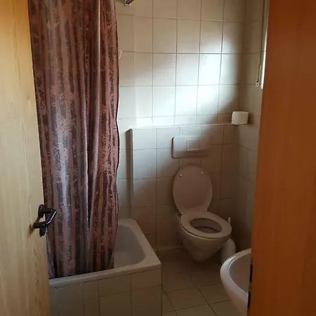 Gaestehaus Kuebler וייסאך